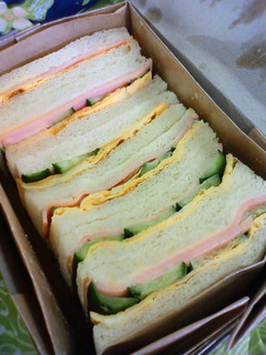 b0070154_1254554.jpg